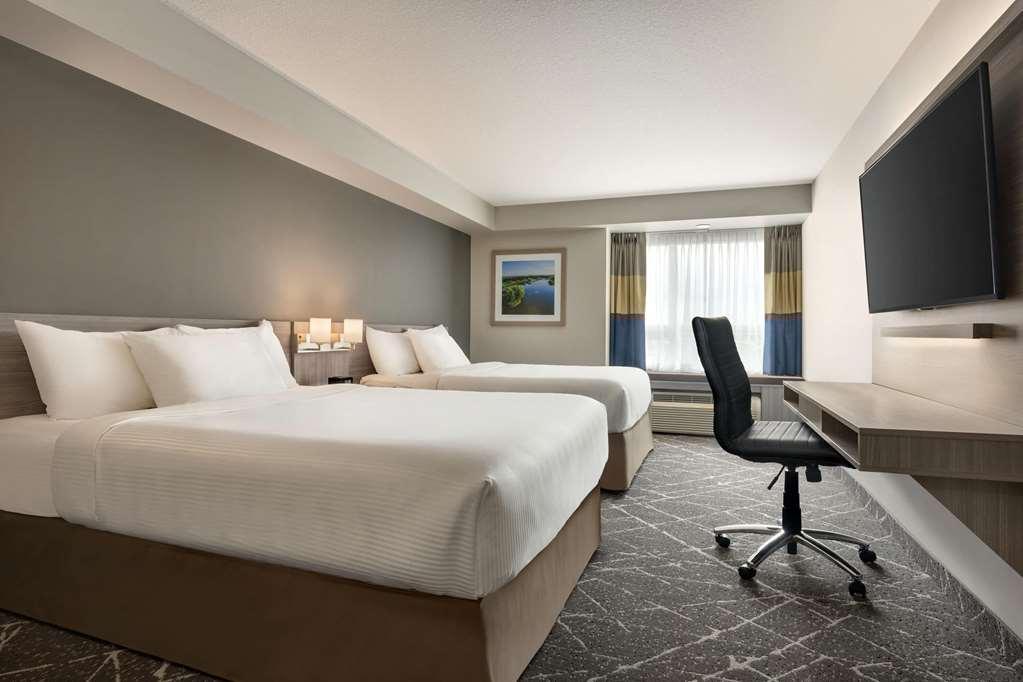 Microtel Inn & Suites By Wyndham Kanata Ottawa West Стая снимка