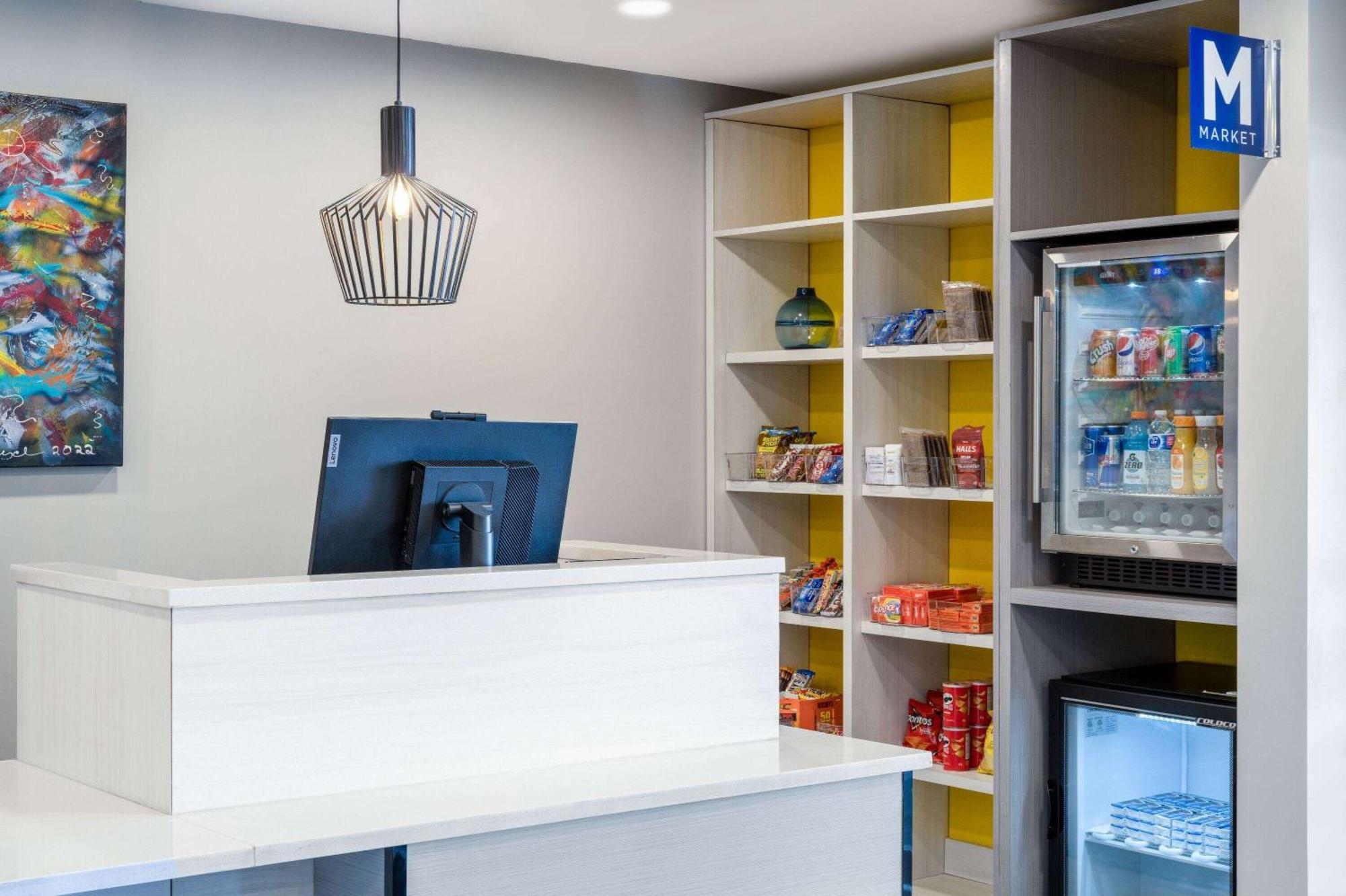 Microtel Inn & Suites By Wyndham Kanata Ottawa West Екстериор снимка